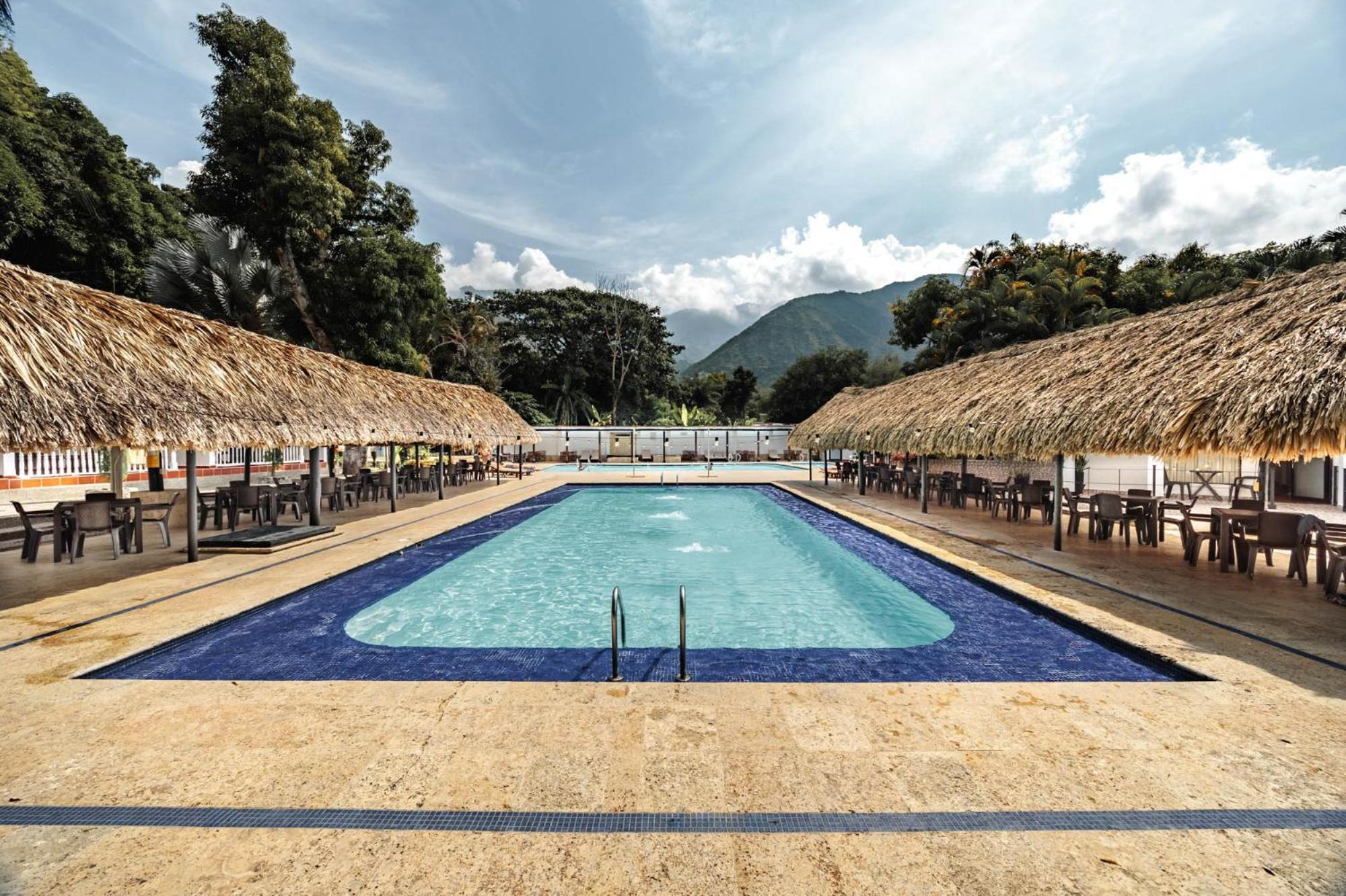 Hotel Quimbaya ซานเฮโรนิโม ภายนอก รูปภาพ